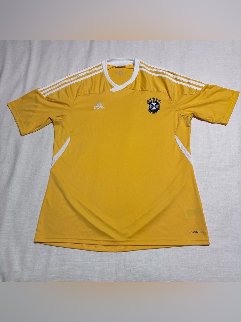Adidas CBF Brazil National Team 2012 Training Soccer Jersey | Yellow | Size XL